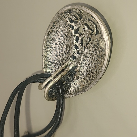 Black rope necklace with silver color pendant by premier design - Picture 6 of 7